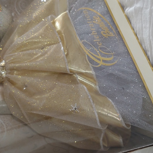 Barbie 2000 Special Edition Collectible Doll, NWT - Picture 9 of 12